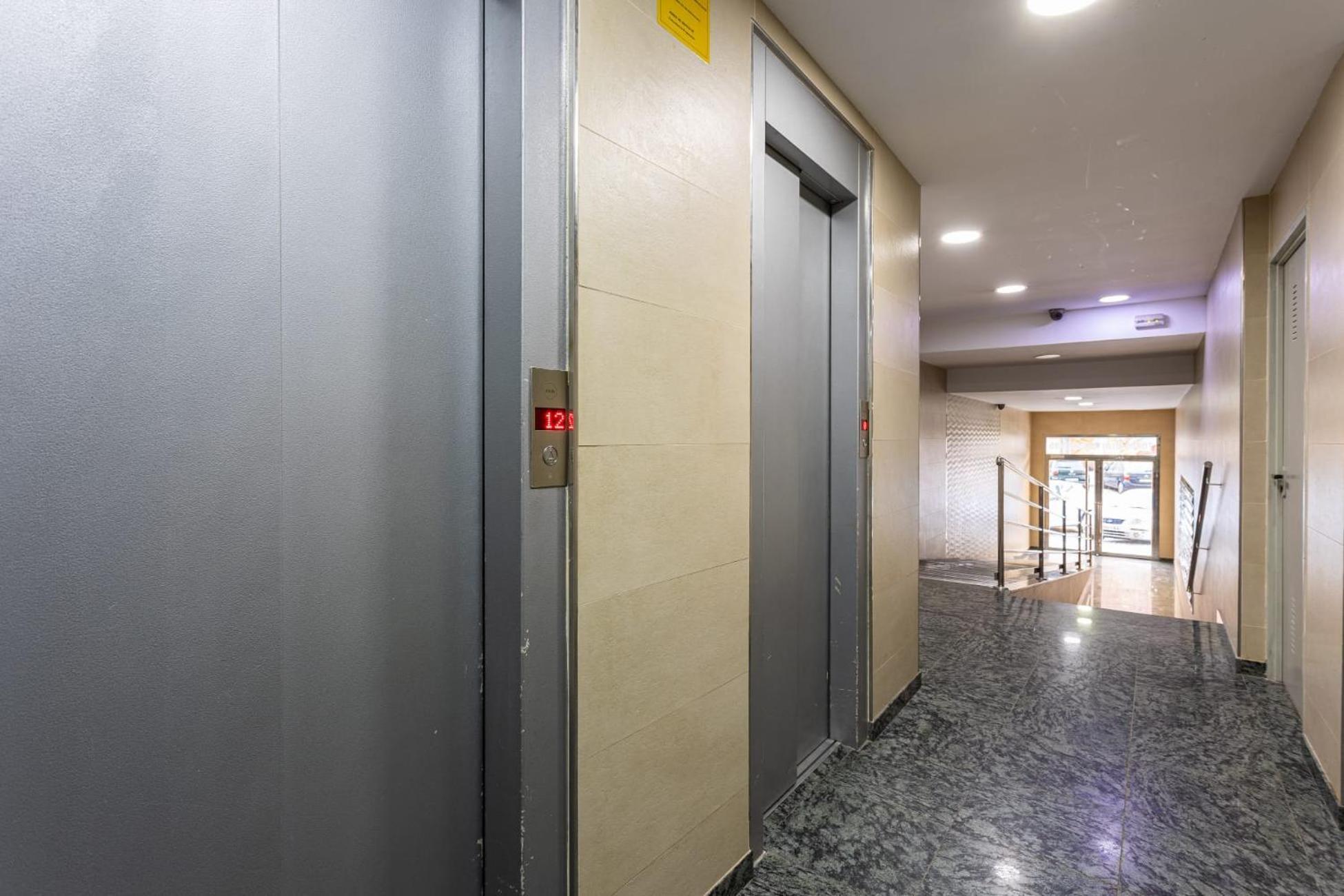 " El Rebalaje"Playa 550M-Centro 1'8Km-Parking Apartment Malaga Bagian luar foto